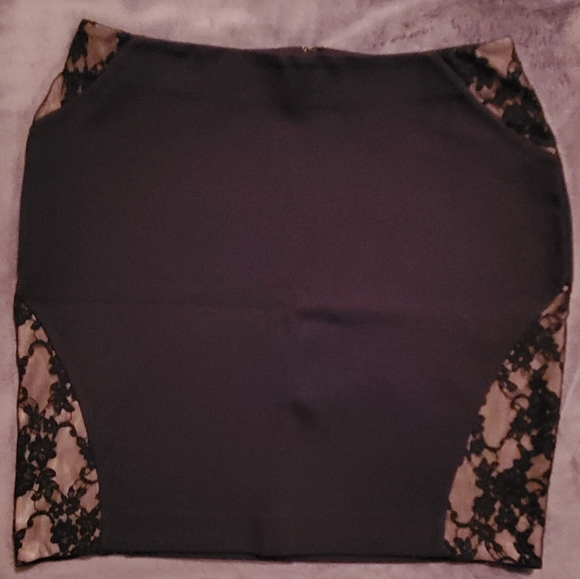 Black Skirt - Picture 1 of 4